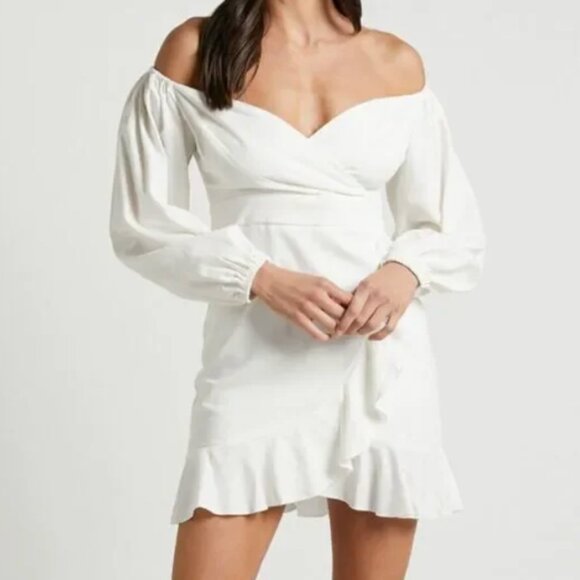 Showpo. Dresses & Skirts - Women Showpo Cant Move On Off Shoulder Mini Linen Blend Dress in White Size 12